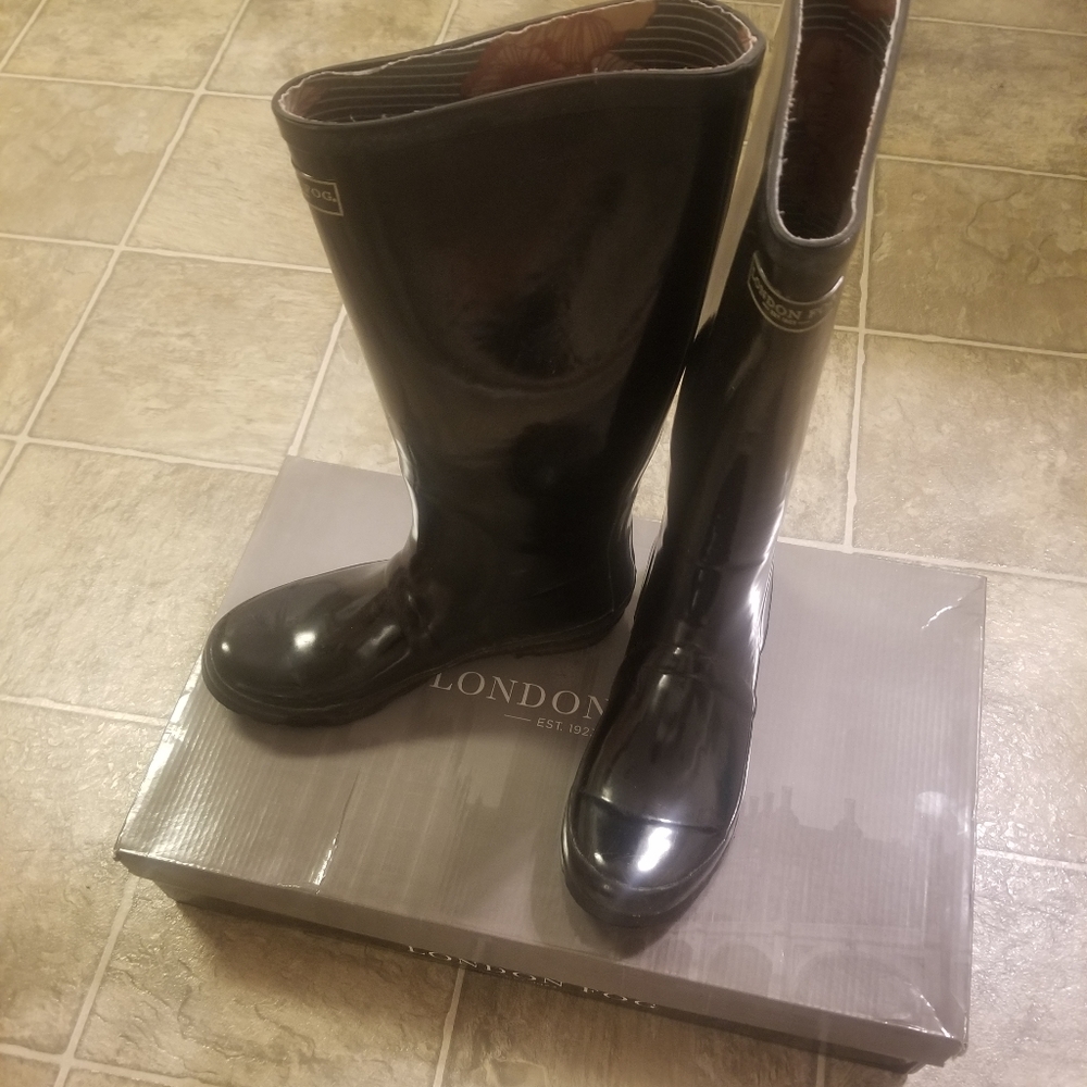 London Fog Tall Rainboots size 9M